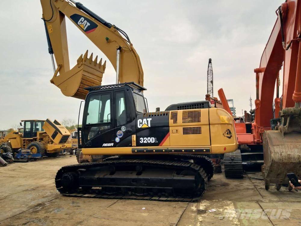 CAT 320D Beltegraver