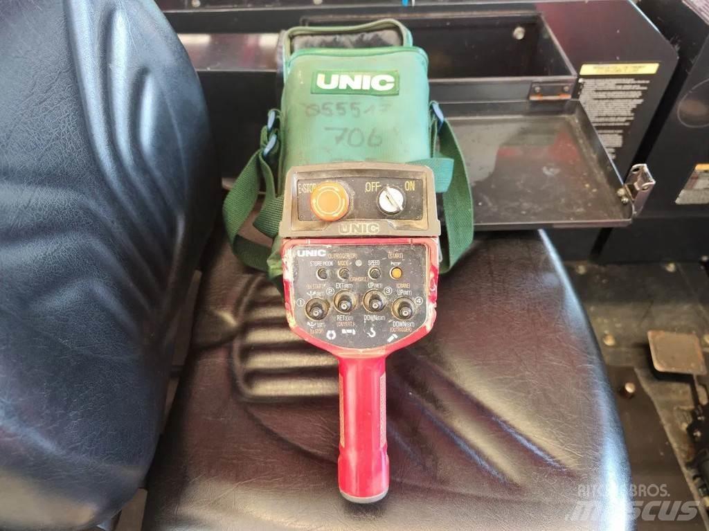Unic URW 706 CDE Beltegående Kran