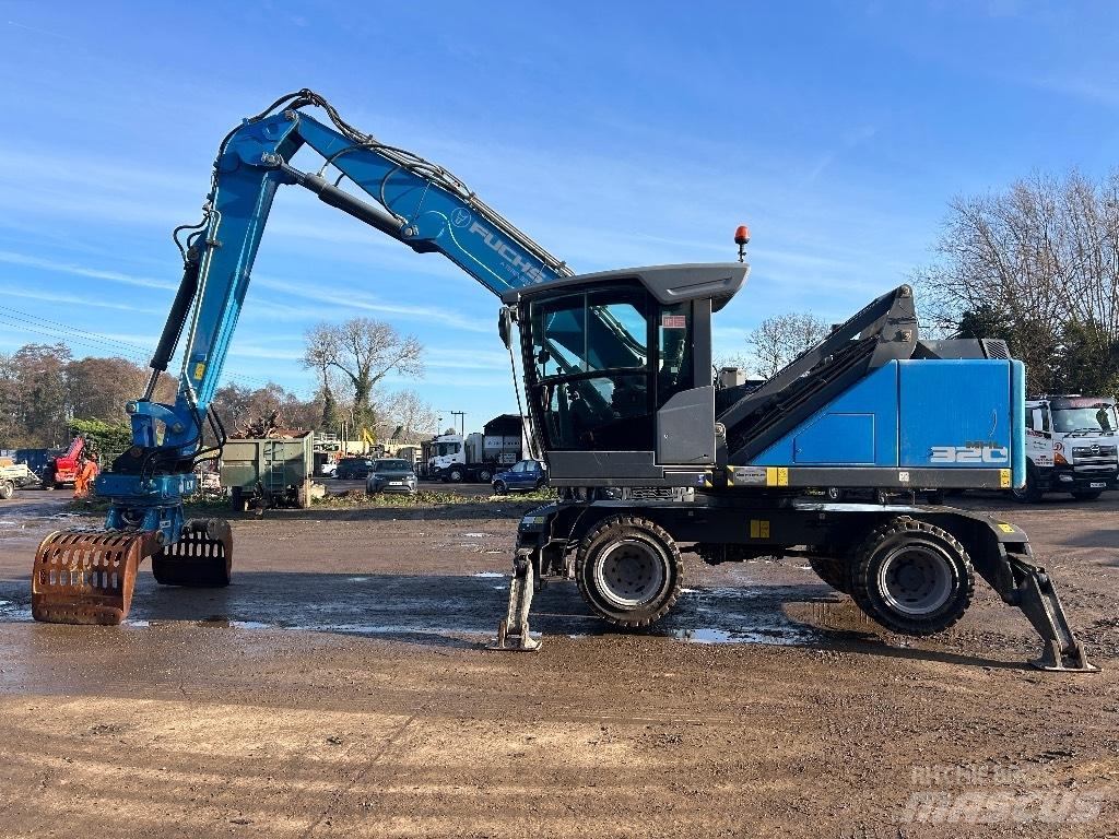 Fuchs MHL 320 T4F Gravemaskiner for avfallshåndtering