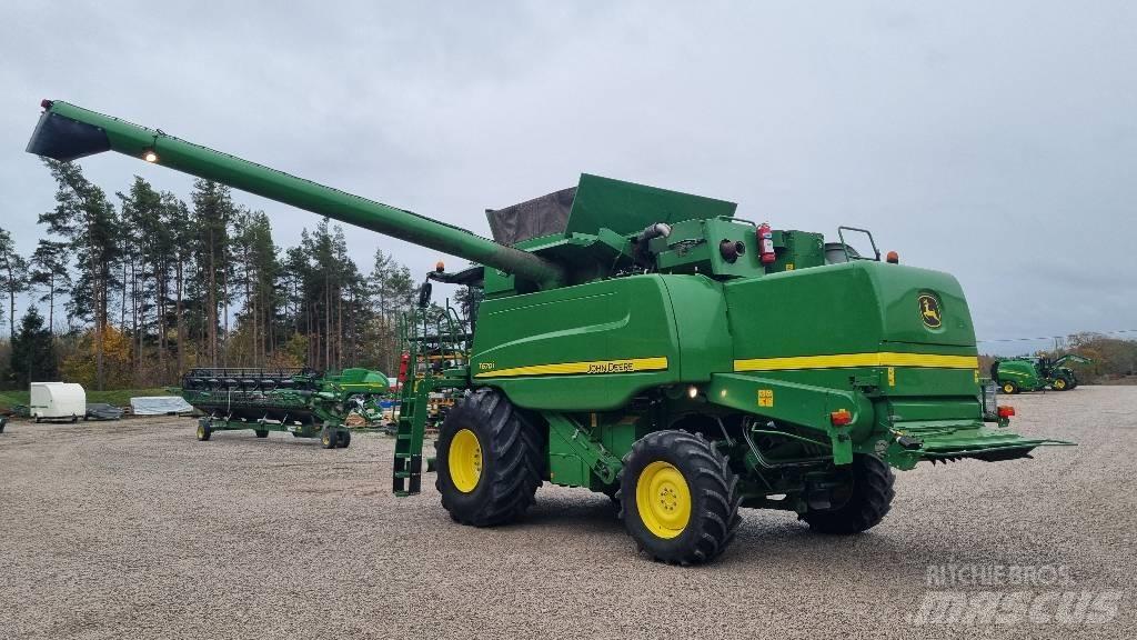 John Deere T670i Skurtreskere
