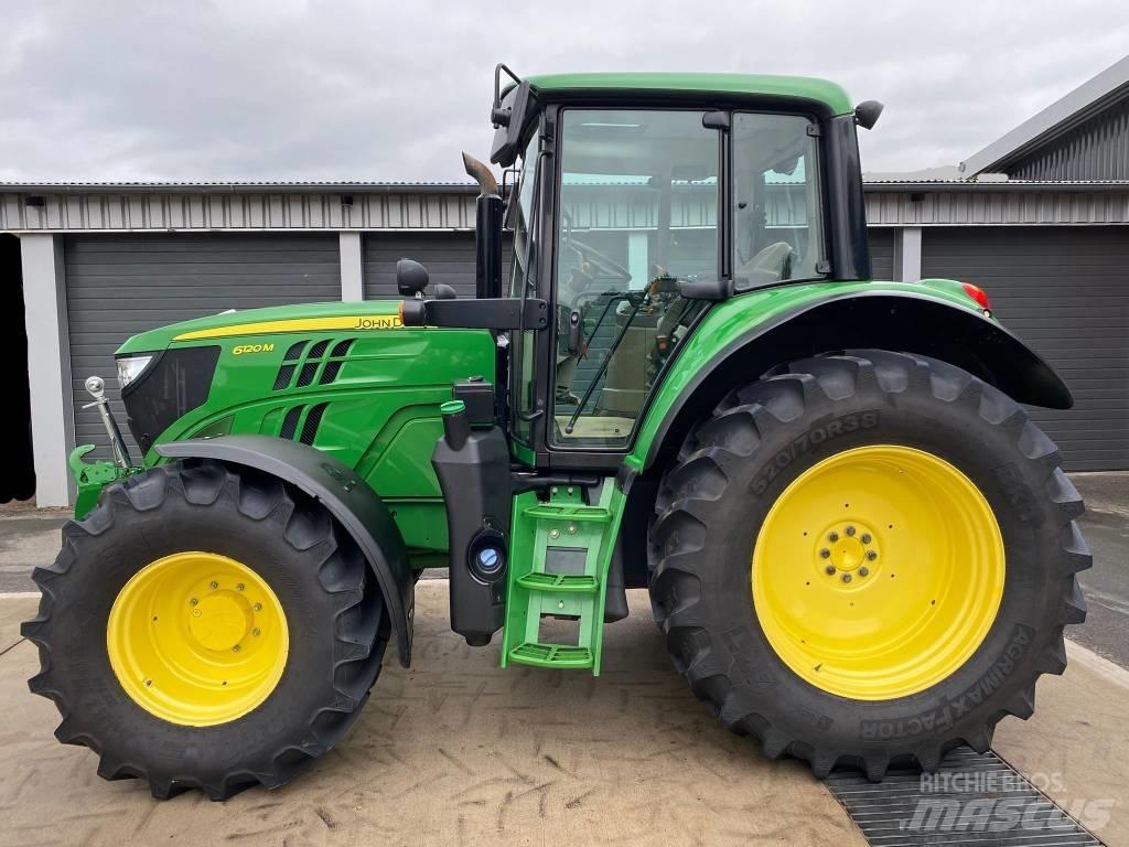 John Deere 6120 M Traktorer