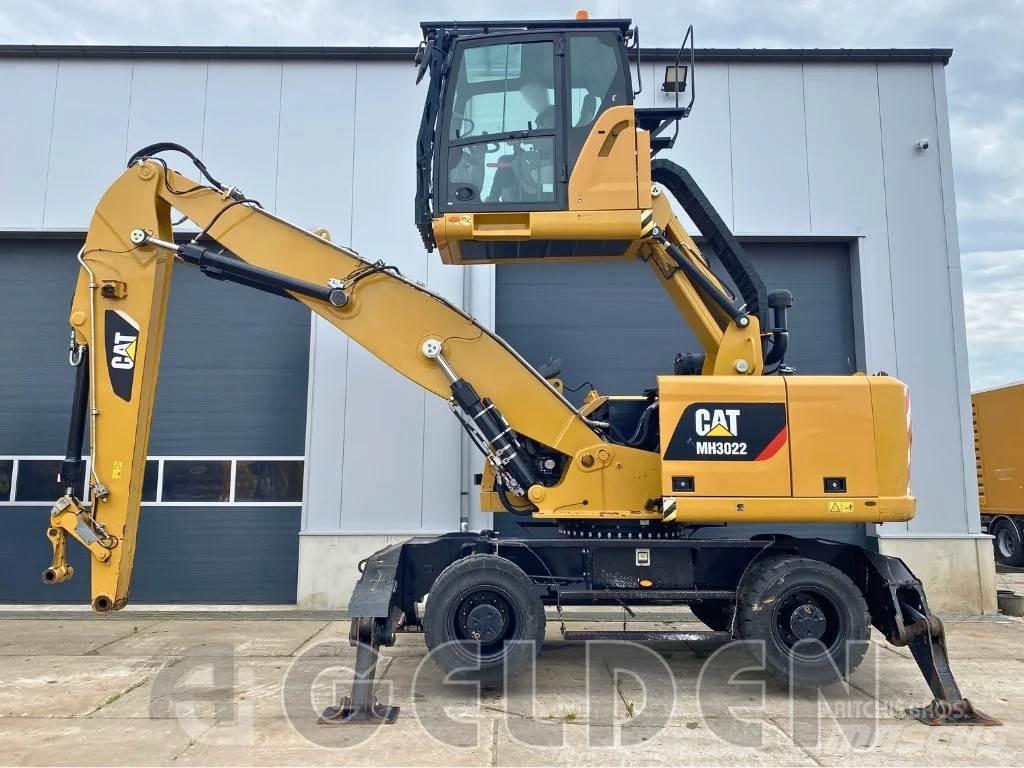 CAT MH3022 Gravemaskiner for avfallshåndtering