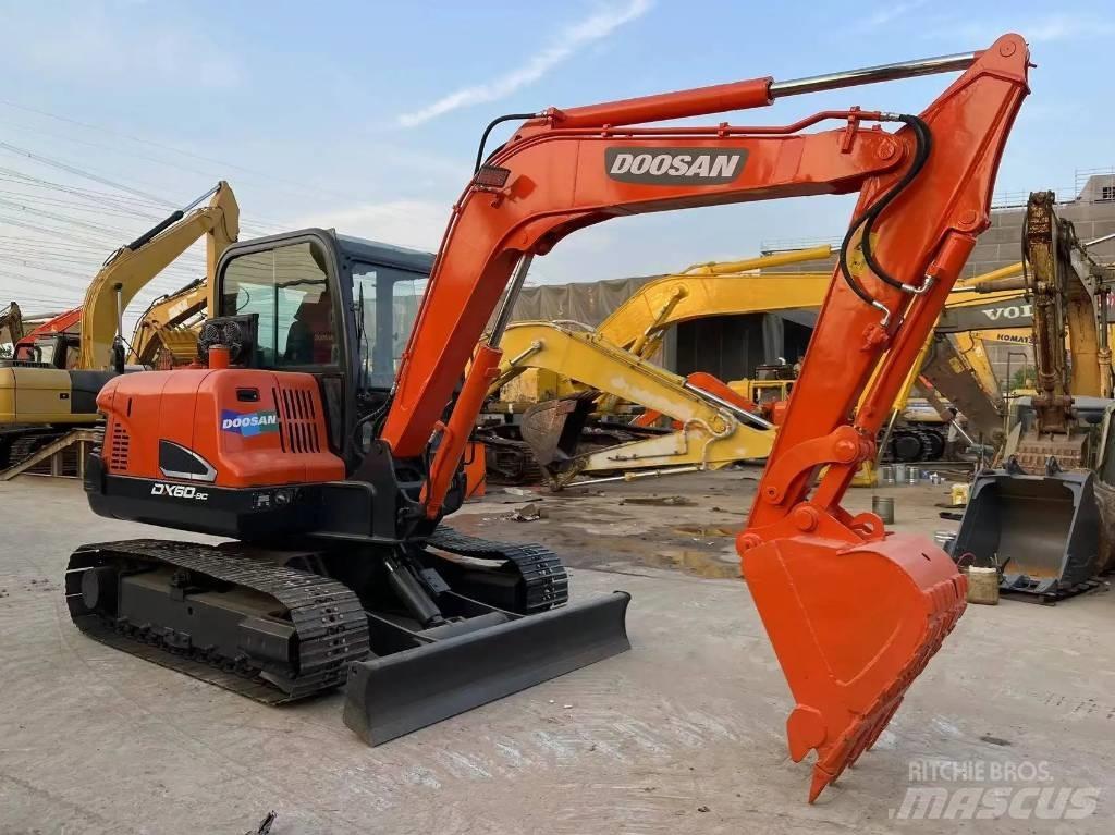 Doosan DX60 Beltegraver