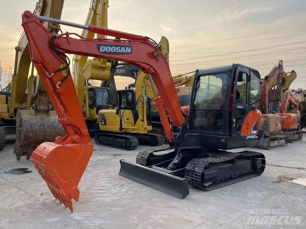 Doosan DX60 Beltegraver