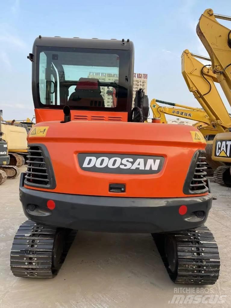 Doosan DX60 Beltegraver