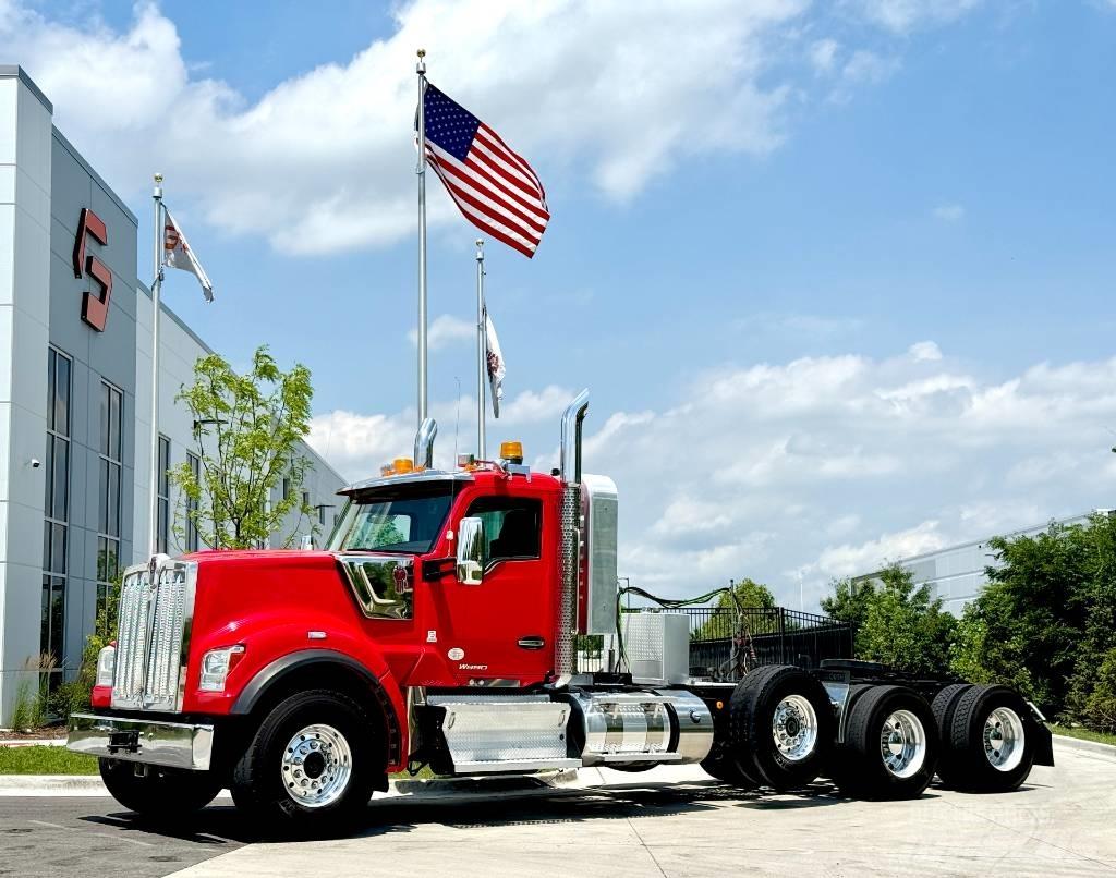 Kenworth W 990 Trekkvogner
