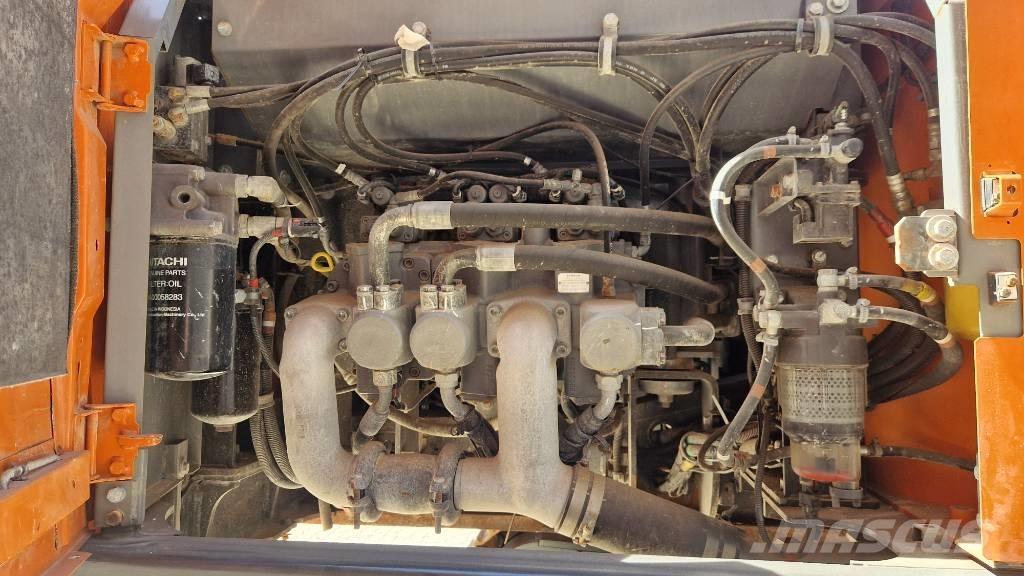 Hitachi ZX 300 LC-7 Beltegraver