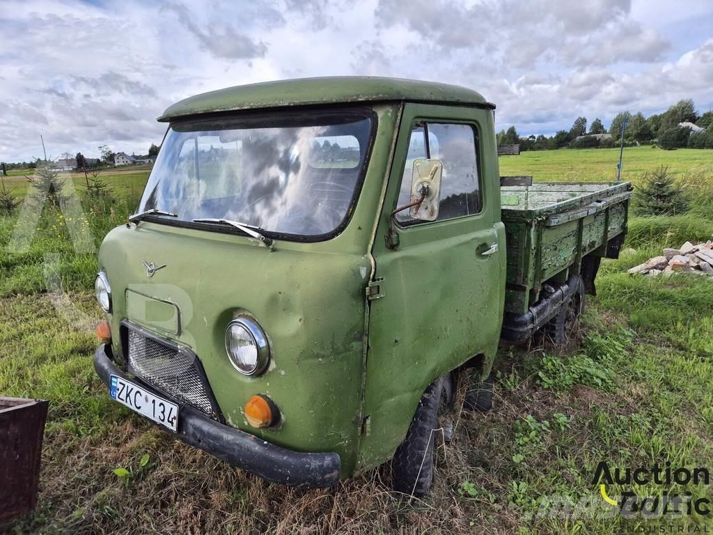  UAZ 452 Pickup/planbiler