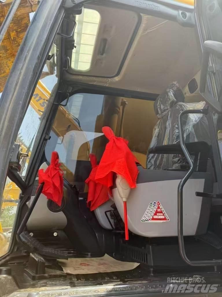 Komatsu 240LC-8 Beltegraver
