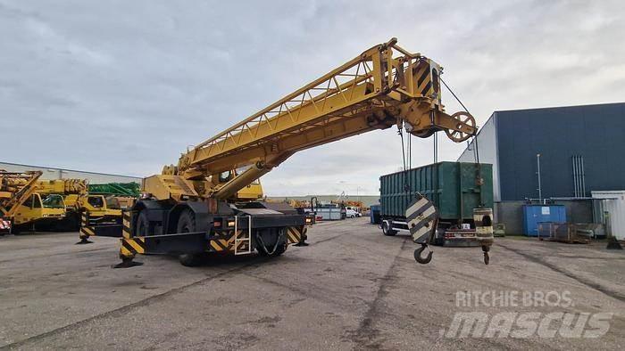 Tadano TR-400E Røff terreng kraner