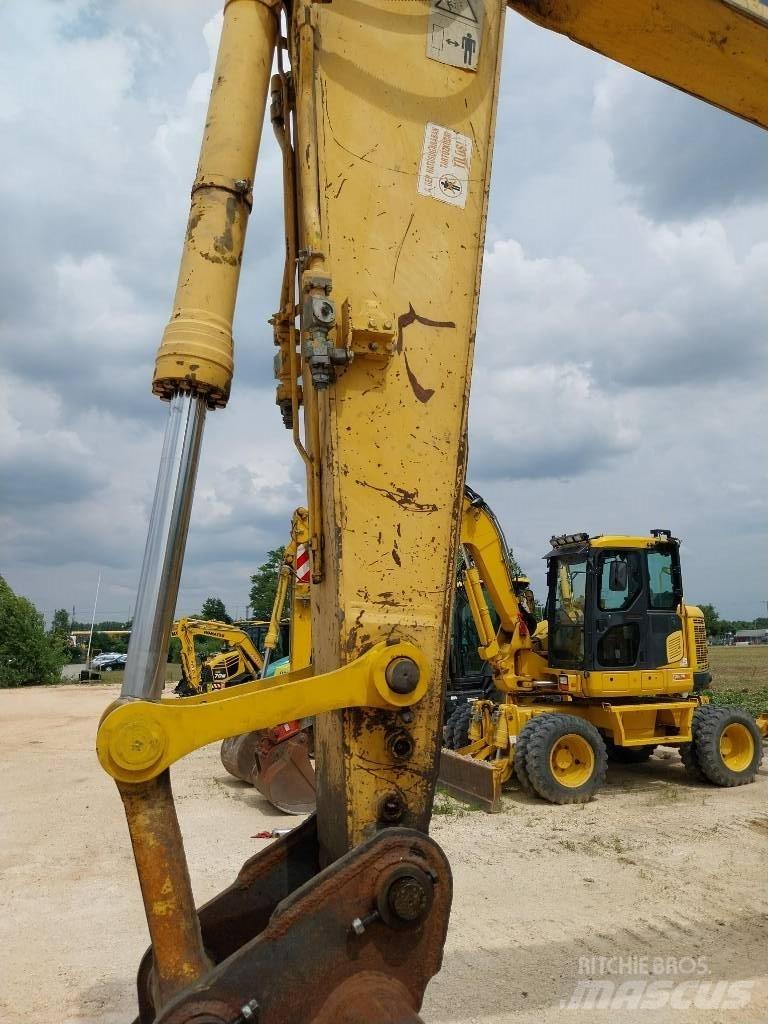 Komatsu PC 240 LC-8 Beltegraver