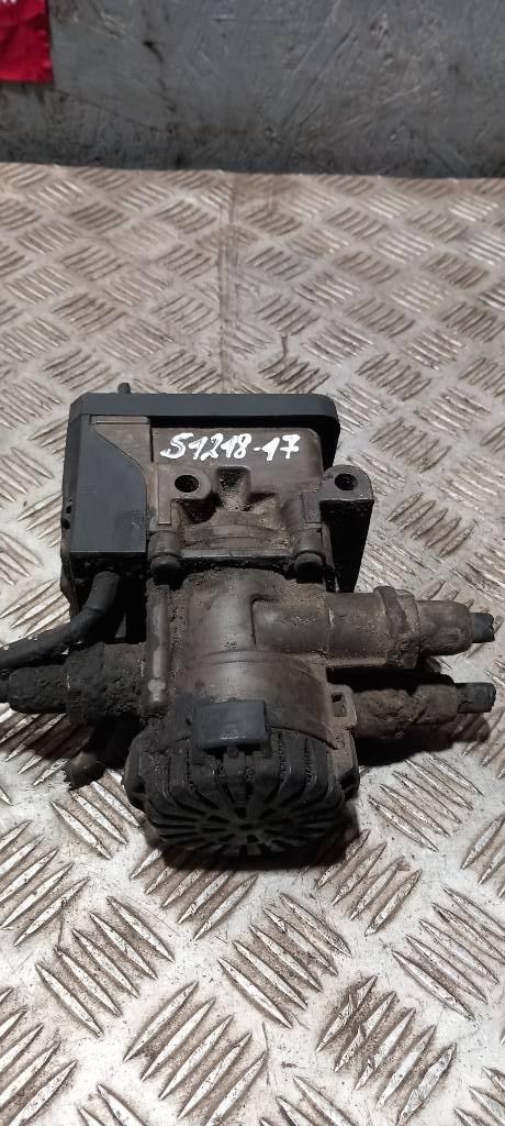Scania R 440   1879275 Bremser
