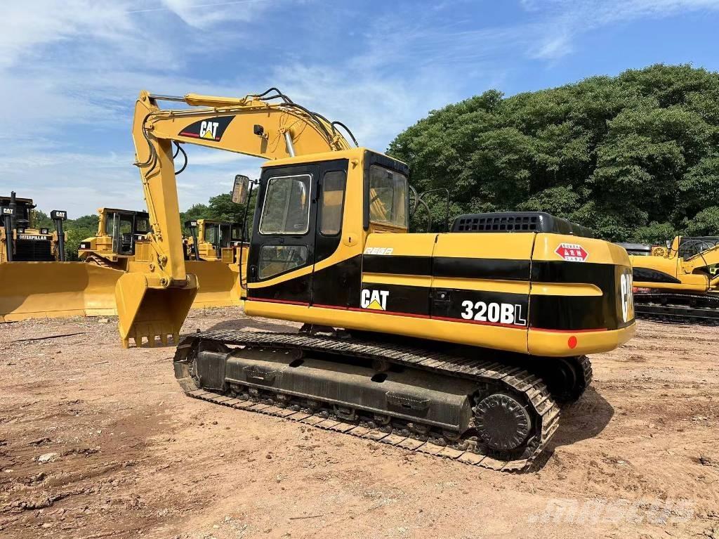 CAT 320 B Beltegraver
