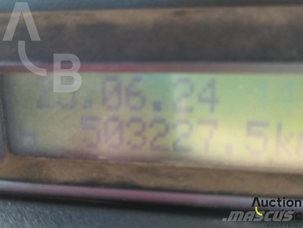 Iveco 260 E44 Tippbil