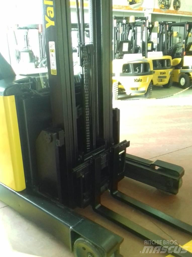 Yale MR14 Skyvemasttruck