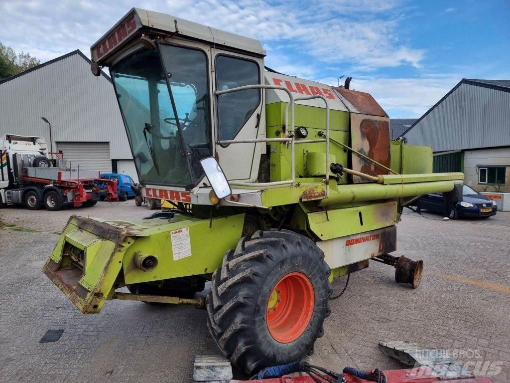 CLAAS 68s Skurtreskere