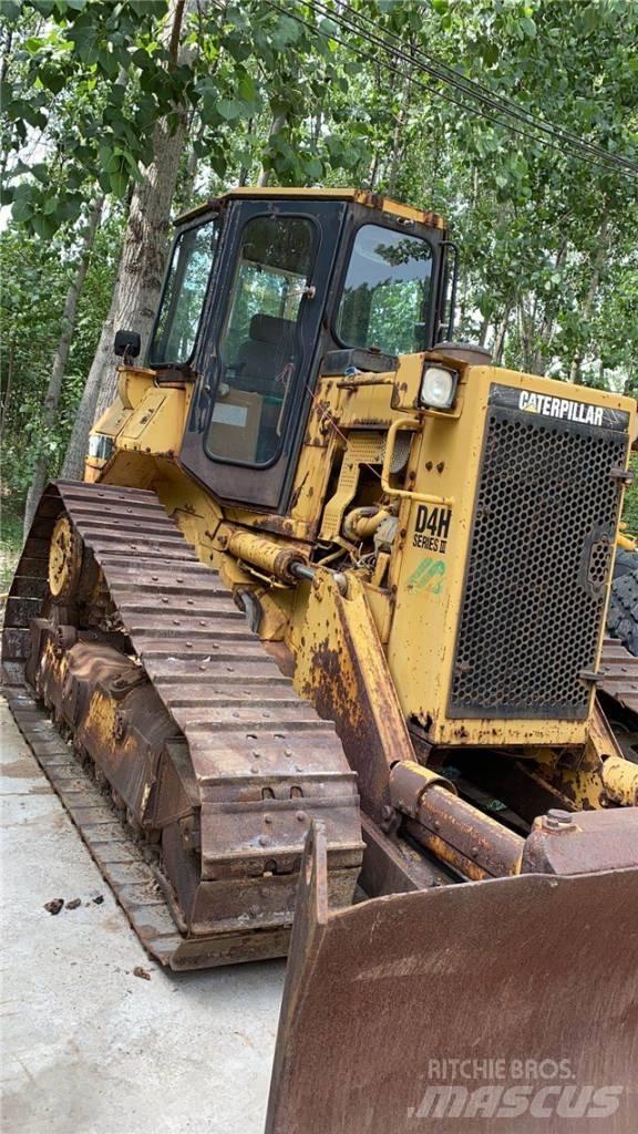 CAT D4H Dozere Beltegående