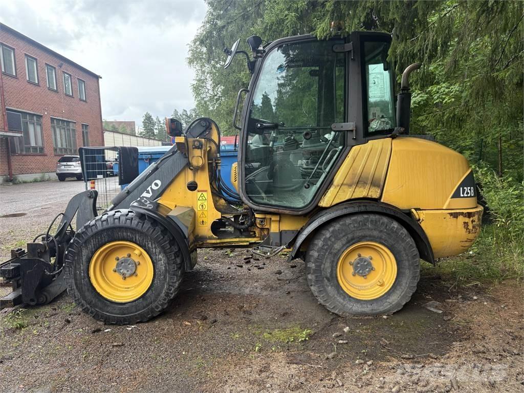 Volvo L 25 B Hjullastere