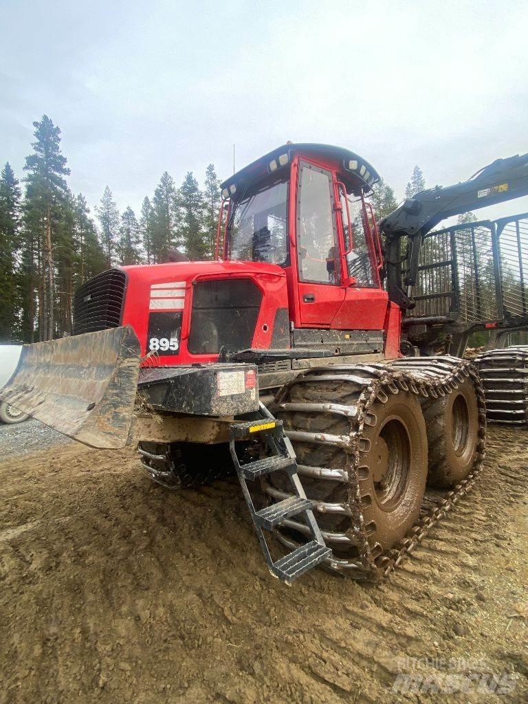 Komatsu 895 Lassbærere