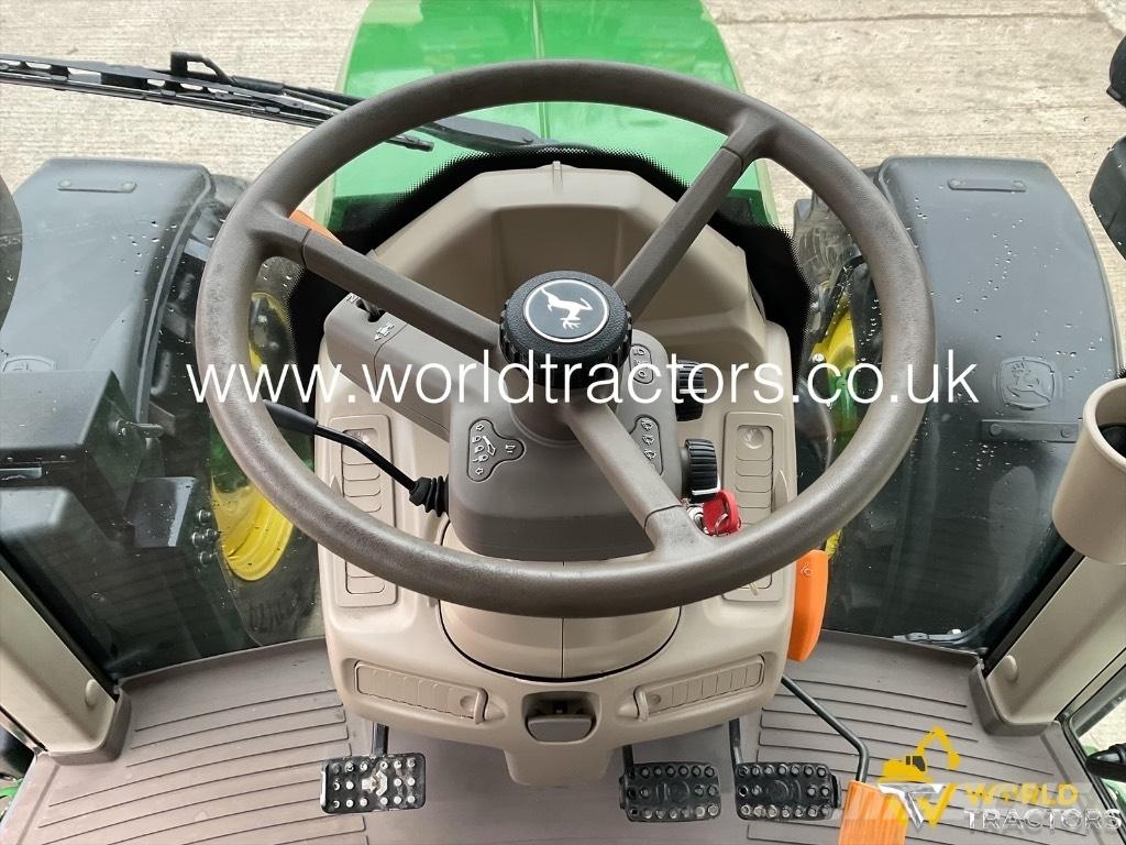 John Deere 6100 M Traktorer