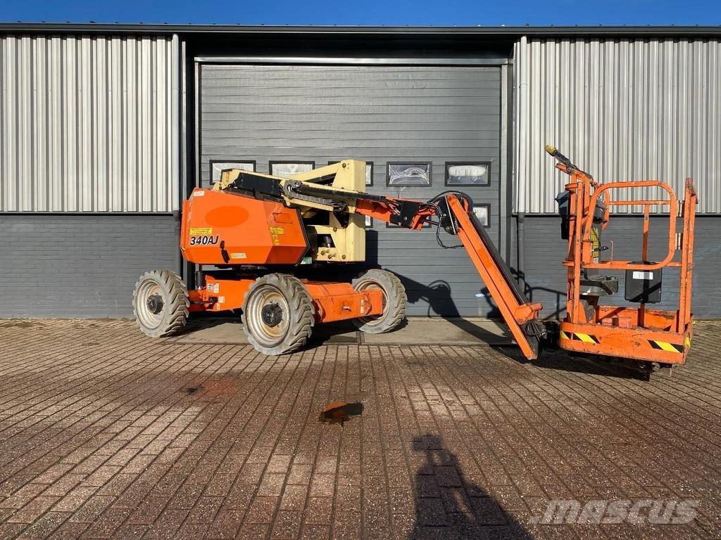 JLG 340AJ Leddede bomlifter