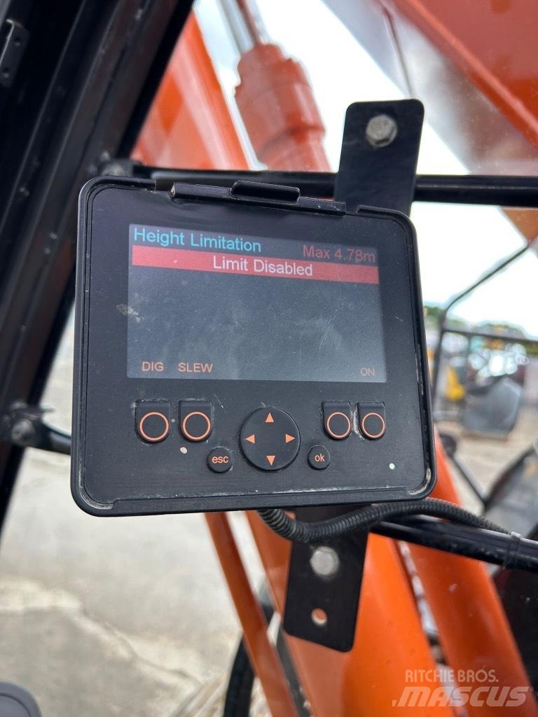 Hitachi ZX225 USLC-7 Beltegraver