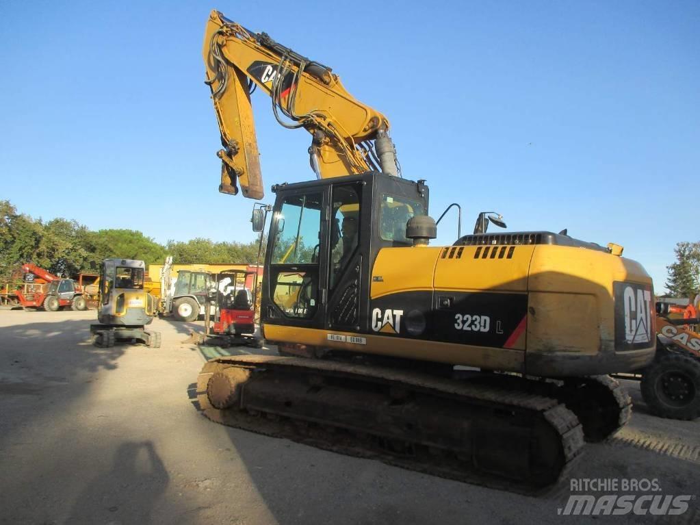 CAT 323 D L Beltegraver