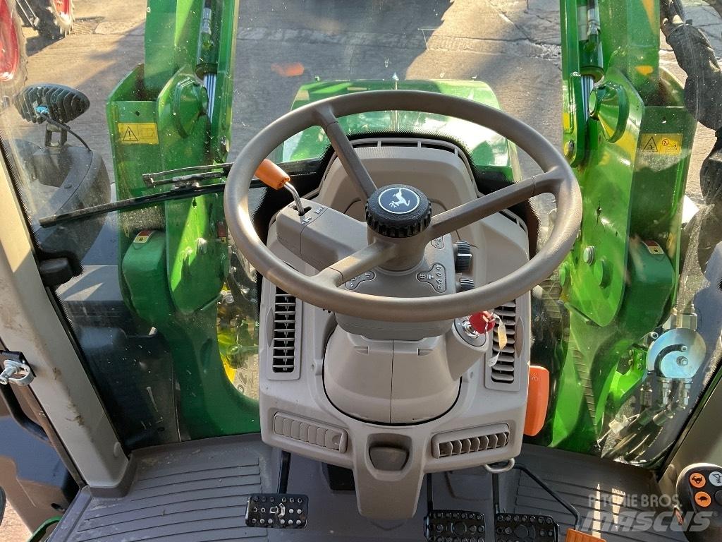 John Deere 6120 M Traktorer