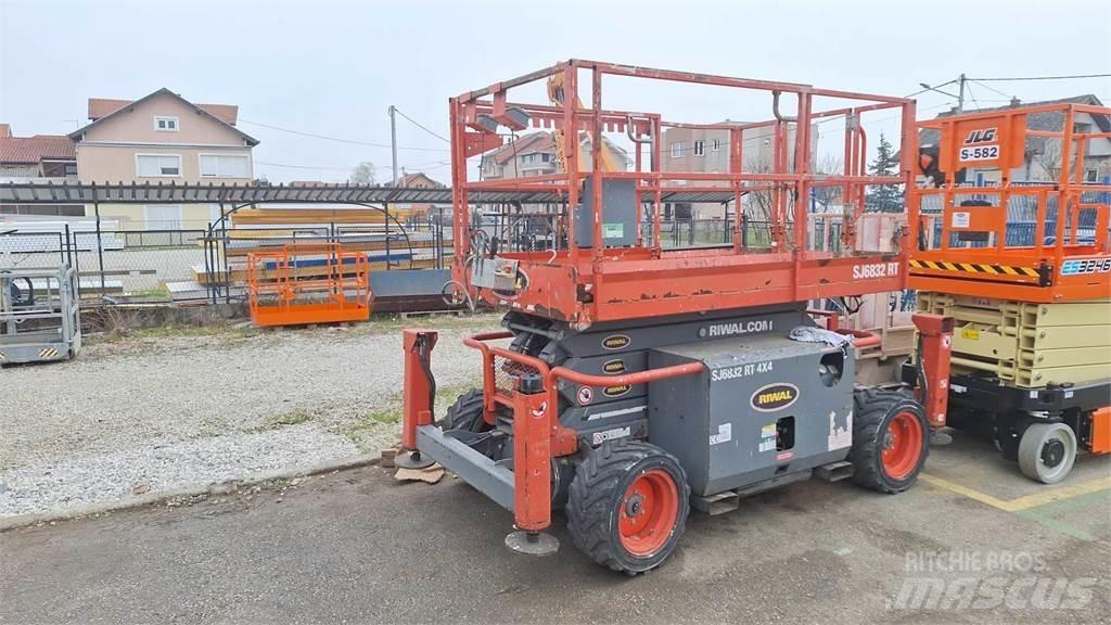 SkyJack SJ6832RTE Sakselifter