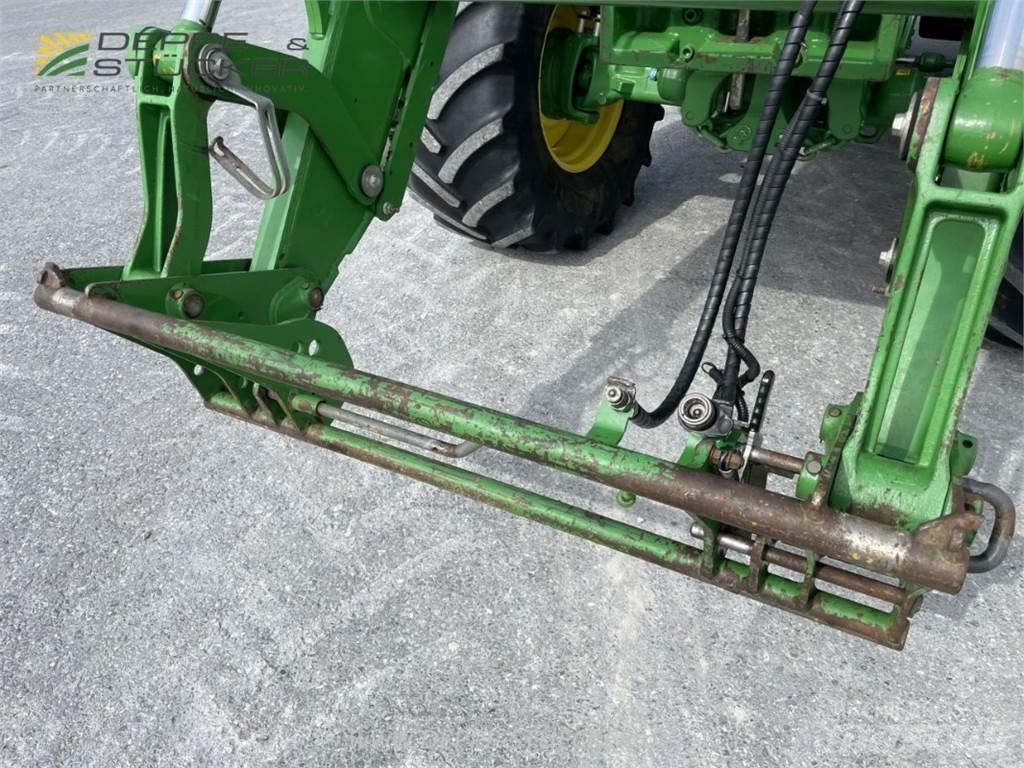 John Deere 6110R Traktorer