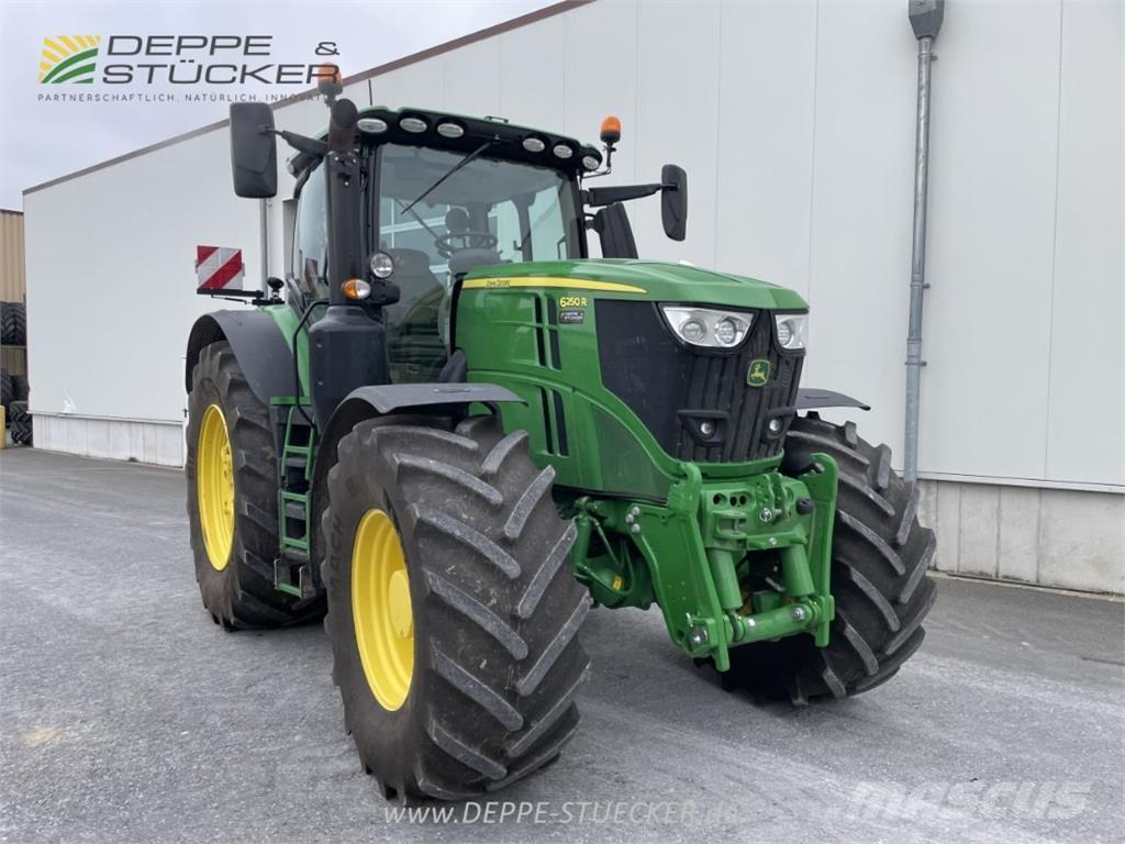 John Deere 6250R Traktorer