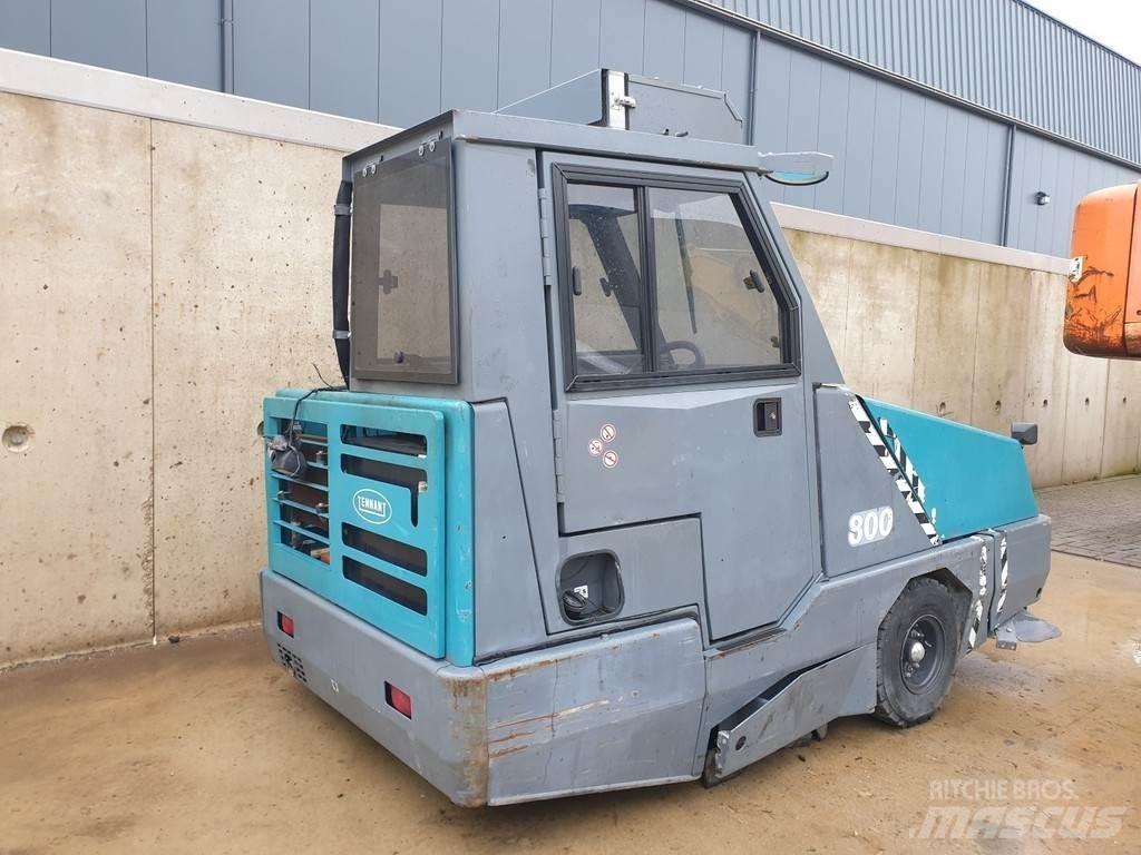 Tennant 800 Feiemaskiner