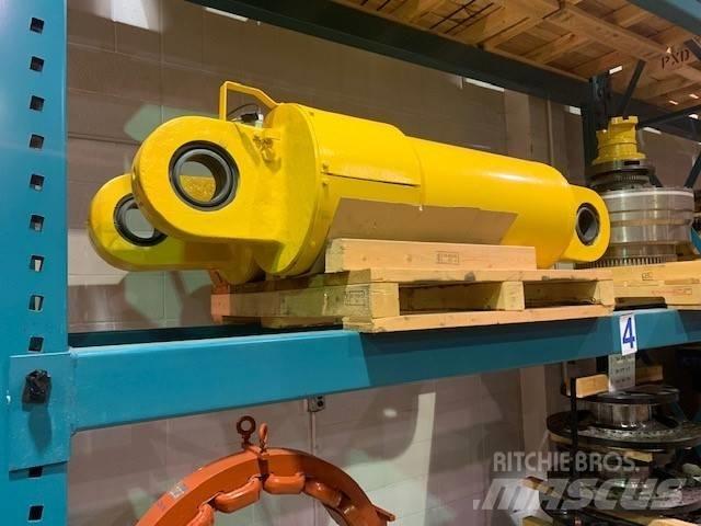 Komatsu 830 E Rammestyrte Dumpere