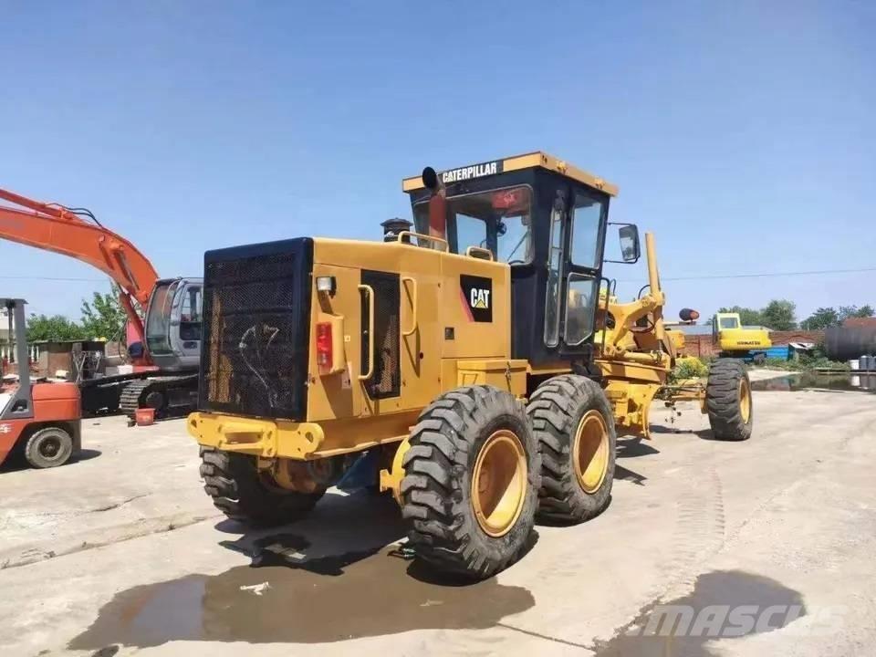 CAT 140K Veihøvler
