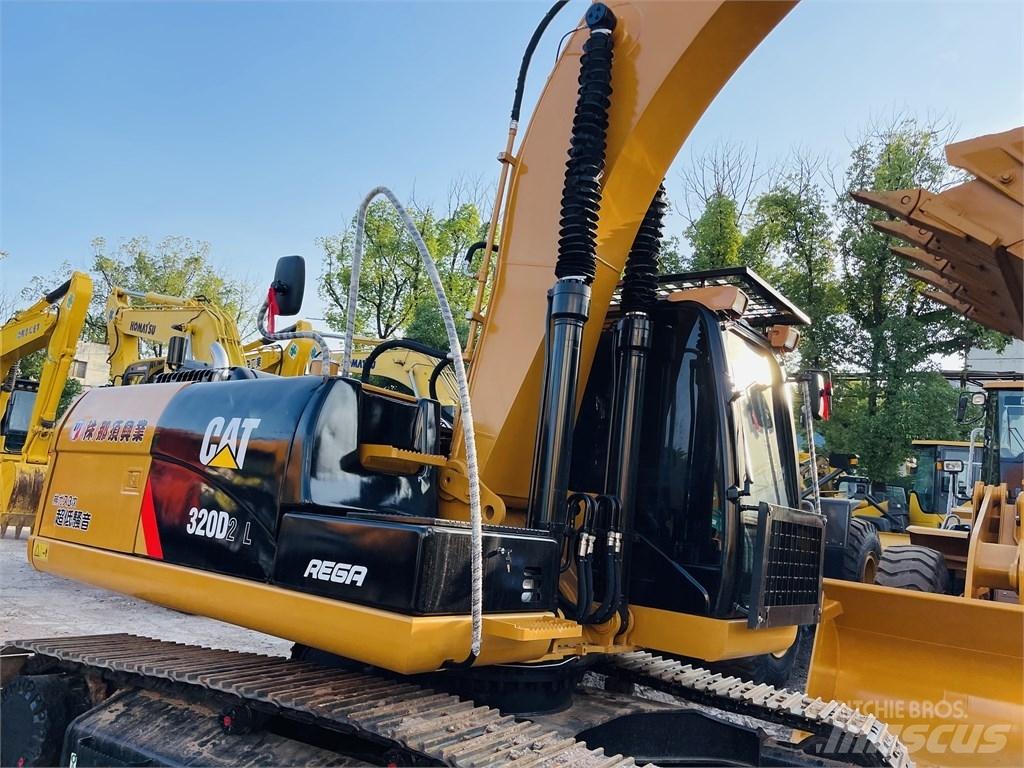 CAT 320d2l Beltegraver