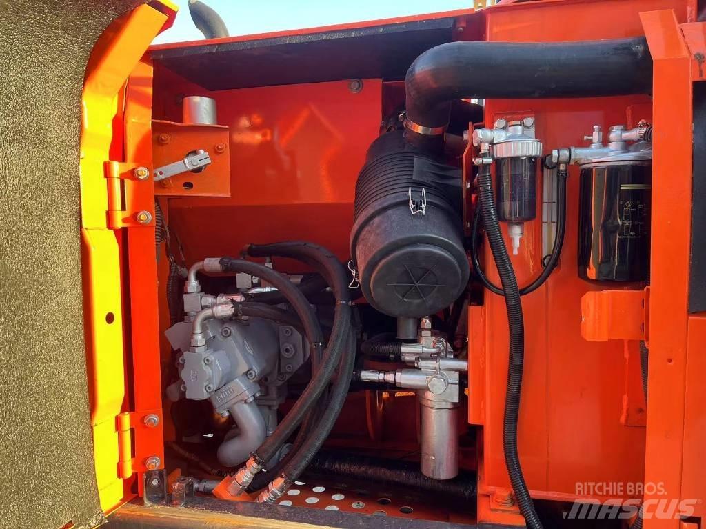 Hitachi ZX 70 Beltegraver