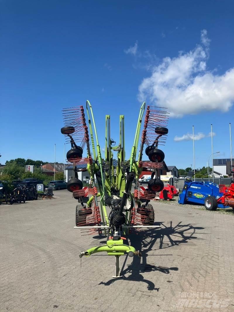 CLAAS Liner 2900 Svanser