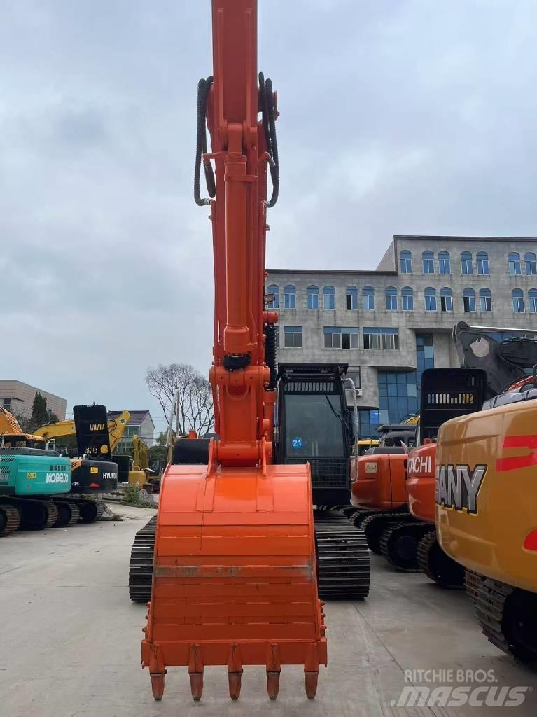 Hitachi ZX 200 Beltegraver