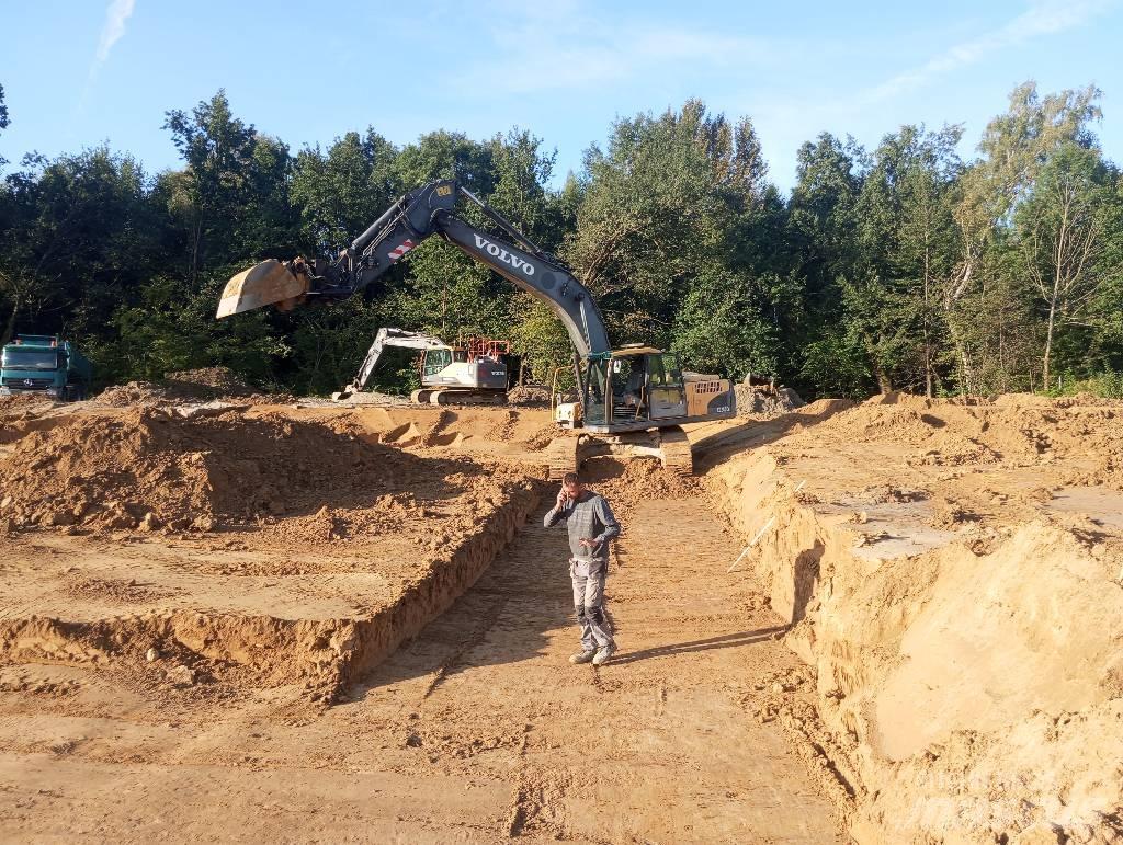 Volvo EC 240 C L Beltegraver