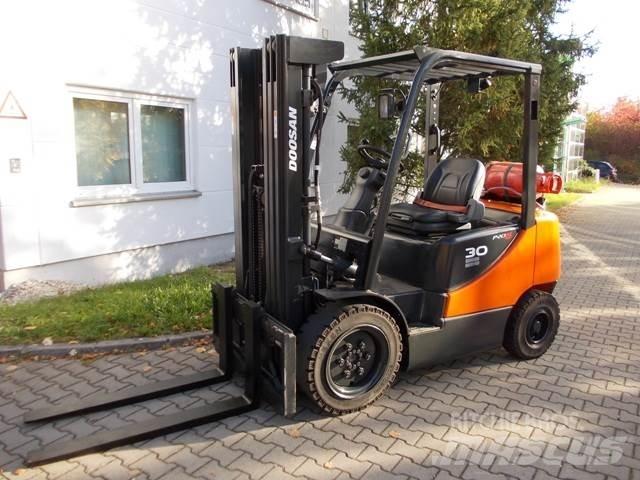 Doosan G 30 E Propan trucker