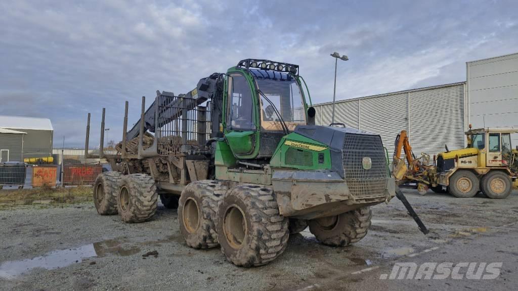 John Deere 1010G Lassbærere