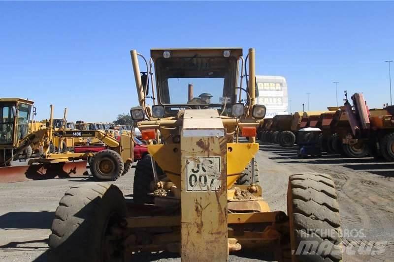 CAT 160H Veihøvler