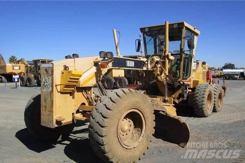 CAT 160H Veihøvler