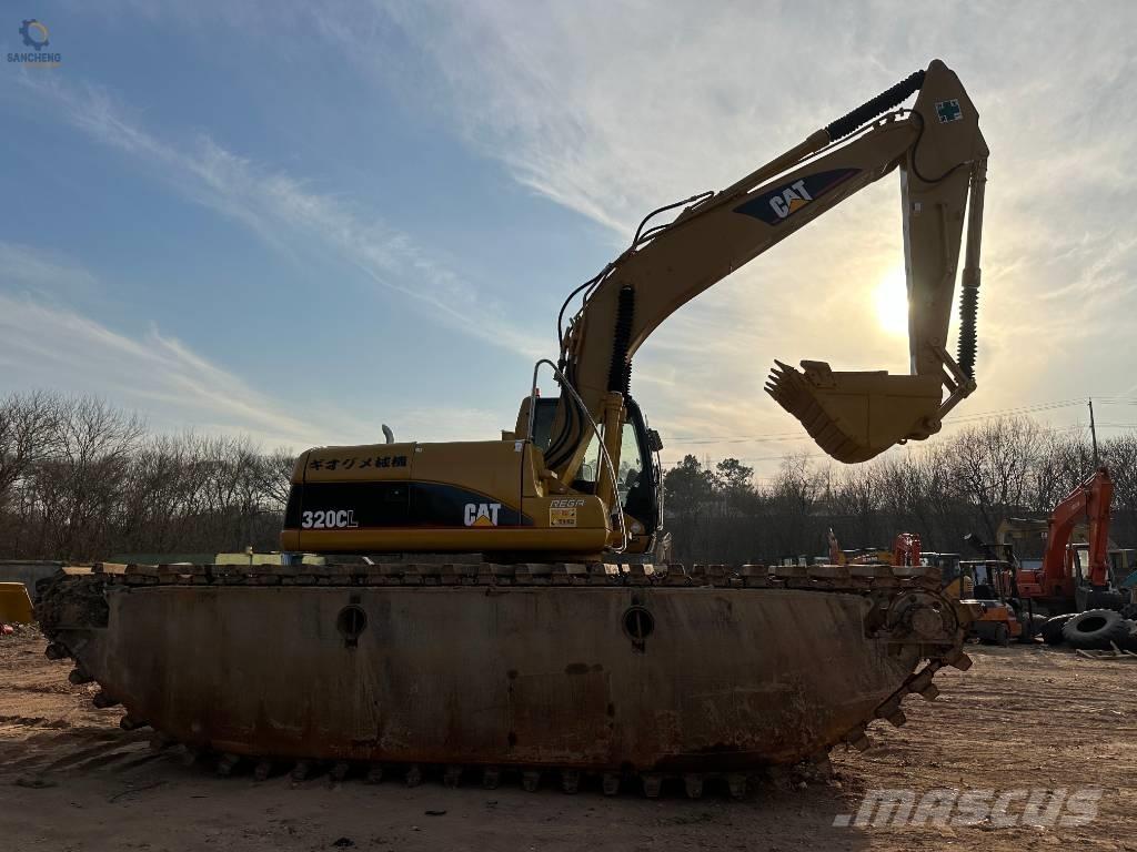 CAT 320CL Amfibiske Gravemaskiner