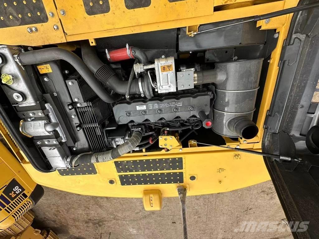 Komatsu PC 220 Beltegraver