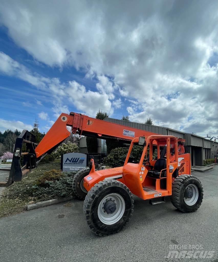 JLG 6042 Terrenggående gaffeltruck