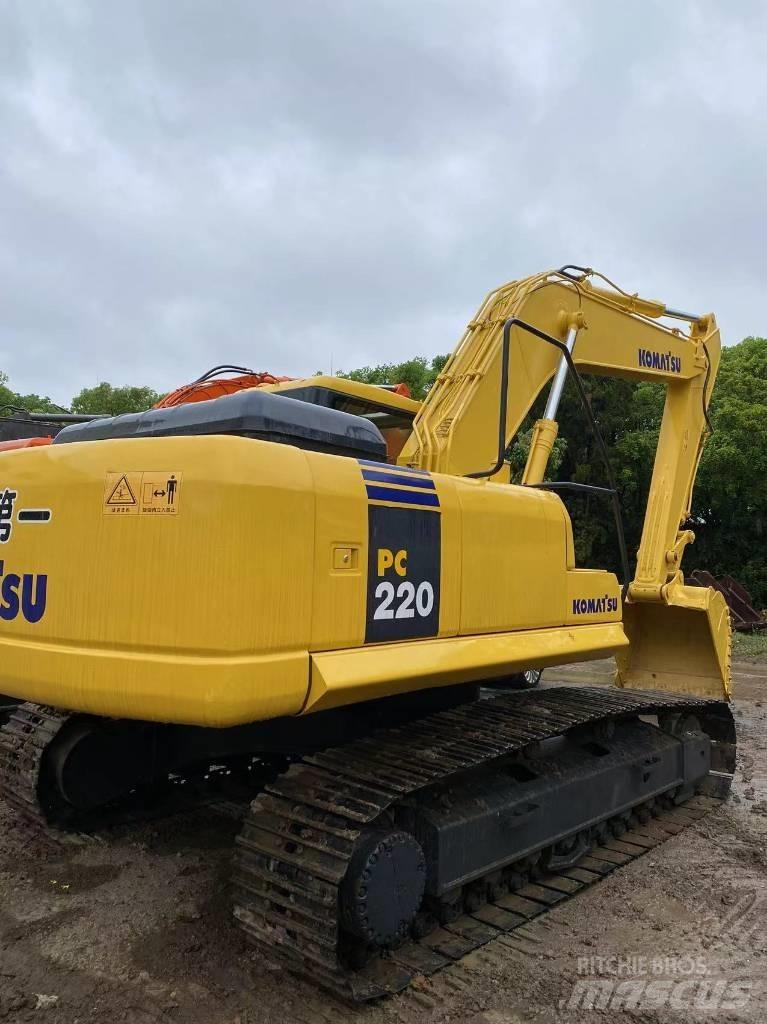 Komatsu 220 Beltegraver