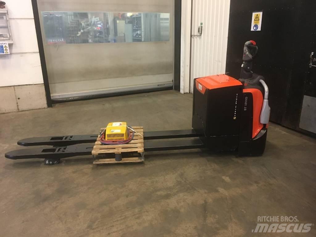 Toyota LPE250 Lavtløftende truck med platform