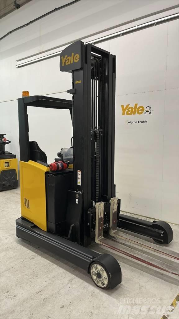 Yale MR25 Skyvemasttruck