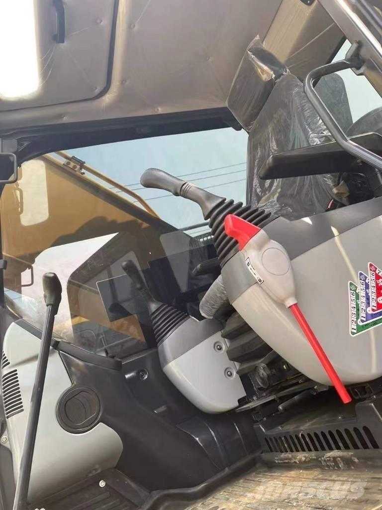 Komatsu PC 200 8N Beltegraver